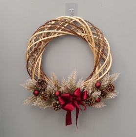 Natural Willow Wreath*